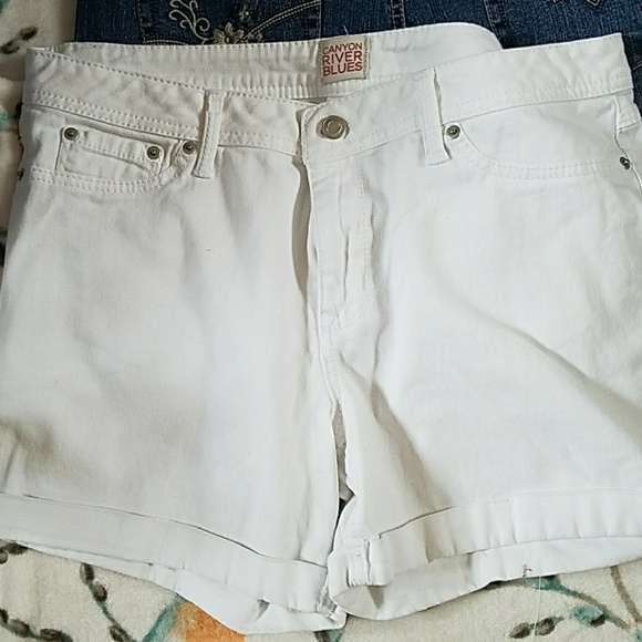 Shorts - Picture 5 of 8